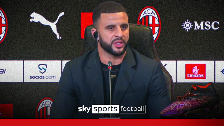 Kyle Walker Milan presses.