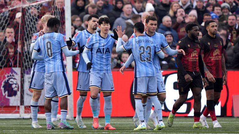 Tottenham survived a FA Cup -bange against Tamworth
